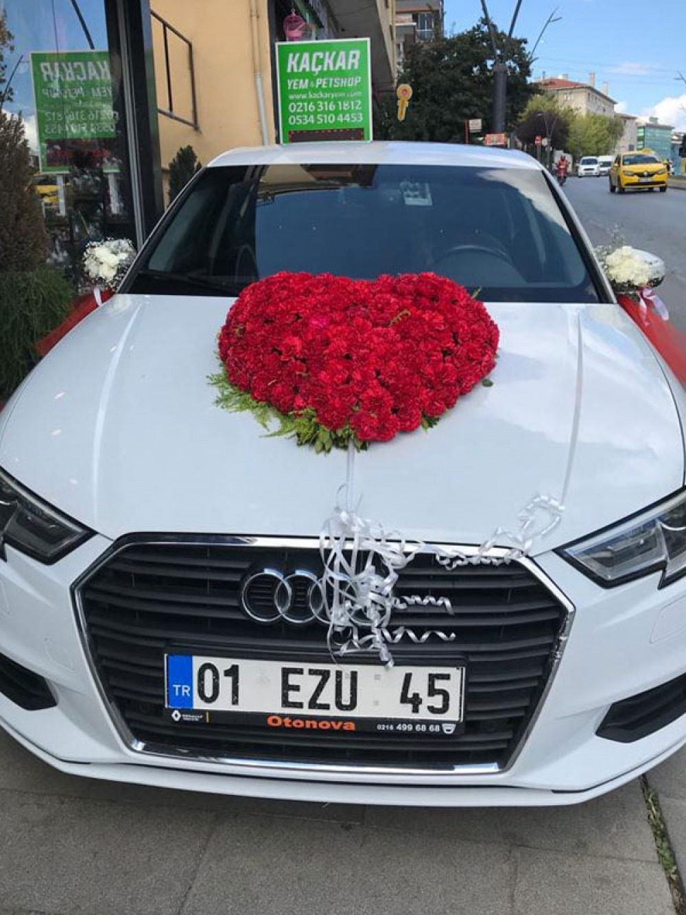 Kırmızı Kalp Gelin Arabası Süsü - gelin-arabalar - Açelya Çiçek