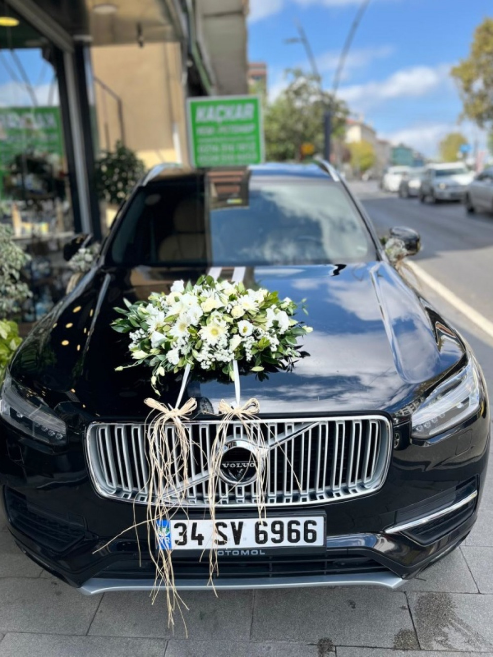 Siyah Volvo Gelin Arabası - gelin-arabalar - Açelya Çiçek