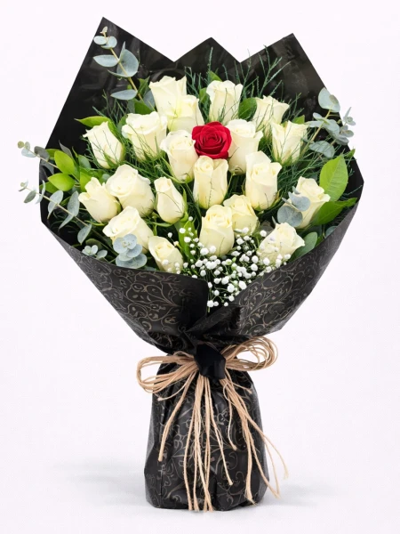 33 Beyaz Gül Buketi