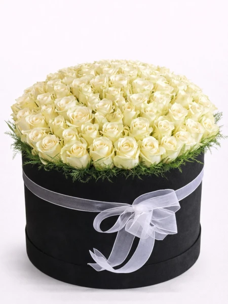 Kutuda 100 Beyaz Gül